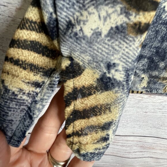 Covington Woman’s Blouse & Tank Set Size XL Blue Animal Print Safari Office Work - Picture 10 of 16